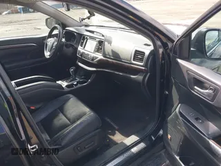2015 Toyota Highlander Limited with VIN 5TDDKRFH6FS175940, listed as a IAAI auction lot 41933412 with 195,127 mi miles and . Bid and sale history available at DreamBid. Image 5.