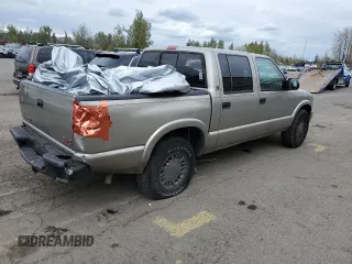2001 GMC Sonoma SLS with VIN 1GTDT13W71K154628, listed as a Copart auction lot 50311424 with 186,383 mi miles and Salvage Title. Bid and sale history available at carsss.com. Image 3.