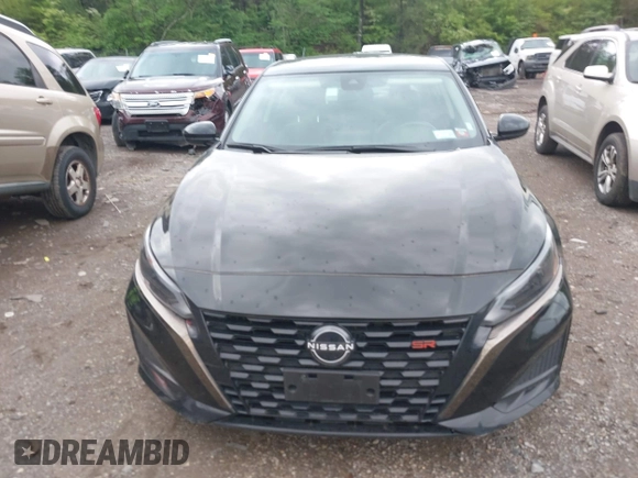 2024 Nissan Altima 2.5 SR with VIN 1N4BL4CV5RN307099, listed as a IAAI auction lot 42087896 with 40,991 mi miles. Bid and sale history available at carsss.com. Image 6.