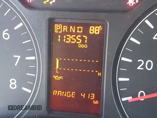 2018 Nissan NV Cargo S z VIN 1N6BF0KM6JN800780, wystawiony jako IAAI lot #42304093 z przebiegiem 113 557 mil mil oraz . Historia ofert i sprzedaży dostępna na DreamBid. Obrazek 15.