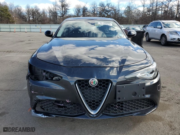 2017 Alfa Romeo Giulia Ti with VIN ZARFAEEN2H7538992, listed as a Copart auction lot 48123925 with 23,547 mi miles and Salvage Title. Bid and sale history available at carsss.com. Image 5.