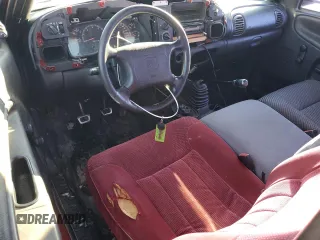 2001 Dodge 1500 z VIN 1B7HC16Y91S669824, wystawiony jako Copart lot #41640905 z przebiegiem 158 869 mil mil oraz Szkoda całkowita • Salvage title. Historia ofert i sprzedaży dostępna na DreamBid. Obrazek 8.