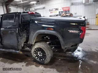 2024 Chevrolet Colorado 4WD Trail Boss with VIN 1GCPTEEK9R1161645, listed as a IAAI auction lot 40984625 with 174 mi miles. Bid and sale history available at carsss.com. Image 16.