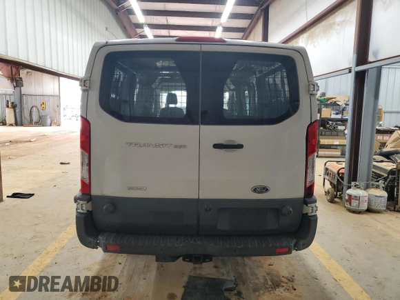 2016 Ford Transit with VIN 1FTYR2ZG4GKB07295, listed as a Copart auction lot 44388635 with 258,102 mi miles and Clean Title. Bid and sale history available at DreamBid. Image 6.