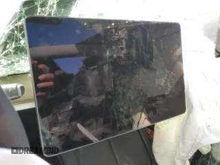 2023 Tesla Model 3 z VIN 5YJ3E1EA2PF460035, wystawiony jako Copart lot #61102025 z przebiegiem Nie podano mil oraz Szkoda całkowita • Salvage title. Historia ofert i sprzedaży dostępna na DreamBid. Obrazek 9.