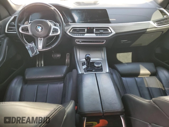 2022 BMW X5 xDrive40i z VIN 5UXCR6C05N9K44844, wystawiony jako Copart lot #52027125 z przebiegiem 50 382 mil mil oraz Nie do naprawy • Non repairable. Historia ofert i sprzedaży dostępna na DreamBid. Obrazek 8.