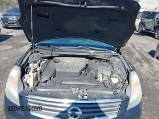 2007 Nissan Altima 2.5 S with VIN 1N4AL21E47N497414, listed as a IAAI auction lot 42050123 with 143,339 mi miles. Bid and sale history available at carsss.com. Image 10.
