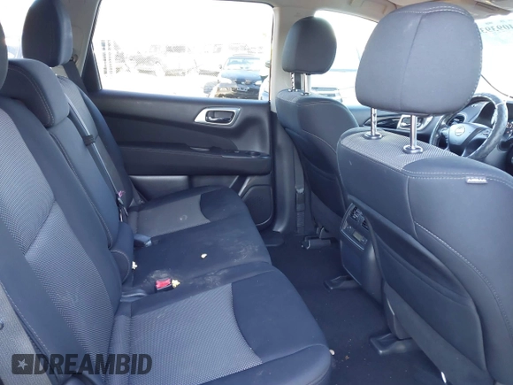 2017 Nissan Pathfinder SV with VIN 5N1DR2MM2HC653564, listed as a IAAI auction lot 40939356 with 176,168 mi miles. Bid and sale history available at carsss.com. Image 8.