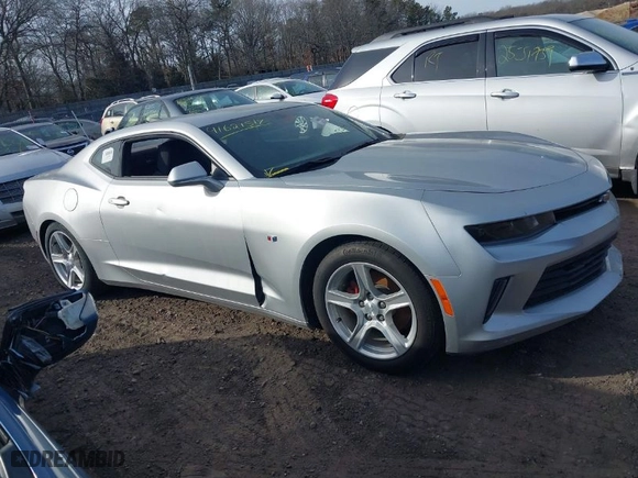 2018 Chevrolet Camaro 1LT with VIN 1G1FB1RX0J0138075, listed as a IAAI auction lot 41621514 with NaN miles. Bid and sale history available at carsss.com. Image 12.