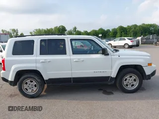 2015 Jeep Patriot Sport with VIN 1C4NJRBB0FD279697, listed as a IAAI auction lot 42523925 with 103,192 mi miles and . Bid and sale history available at DreamBid. Image 13.