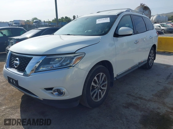 2014 Nissan Pathfinder SV with VIN 5N1AR2MM7EC706483, listed as a IAAI auction lot 42164389 with 192,754 mi miles. Bid and sale history available at carsss.com. Image 17.