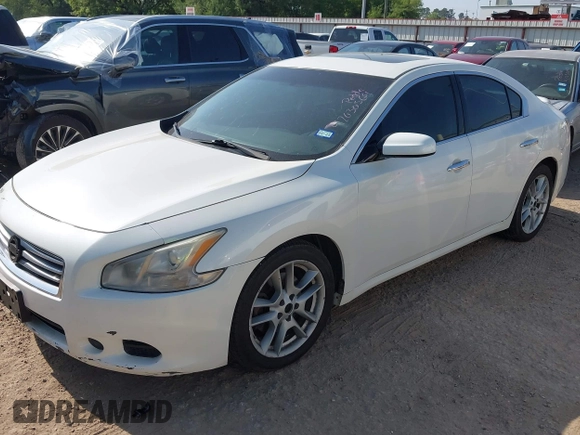 2014 Nissan Maxima SV with VIN 1N4AA5AP8EC460884, listed as a IAAI auction lot 42030564 with 189,108 mi miles and . Bid and sale history available at DreamBid. Image 2.