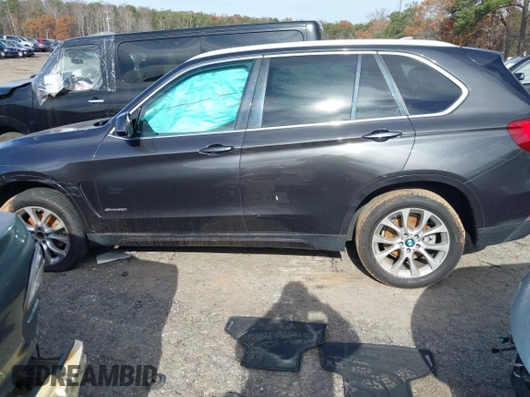 2014 BMW X5 sDrive35i with VIN 5UXKR2C56E0H32059, listed as a IAAI auction lot 41096908 with 124,322 mi miles. Bid and sale history available at carsss.com. Image 14.