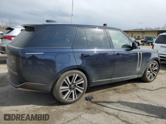 2023 Land Rover Range Rover SE z VIN SALKP9E72PA033643, wystawiony jako Copart lot #49988445 z przebiegiem 35 264 mil mil oraz Szkoda całkowita • Salvage title. Historia ofert i sprzedaży dostępna na DreamBid. Obrazek 3.