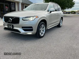 2016 Volvo XC90 T5 Momentum z VIN YV4102KK3G1080894, wystawiony jako Copart lot #56433025 z przebiegiem 194 607 mil mil oraz Czysty tytuł • Clean title. Historia ofert i sprzedaży dostępna na DreamBid. Obrazek 2.