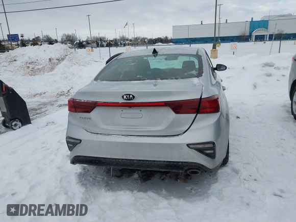 2021 Kia Forte LXS with VIN 3KPF24ADXME405132, listed as a IAAI auction lot 41532767 with 31,793 mi miles. Bid and sale history available at carsss.com. Image 16.