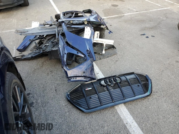 2022 Audi e-tron Chronos with VIN WA1VABGE2NB036942, listed as a Copart auction lot 89388845 with 30,373 mi miles and Salvage title. Bid and sale history available at DreamBid. Image 13.