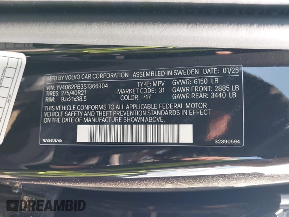 2025 Volvo XC90 Plus with VIN YV4062PB3S1366904, listed as a IAAI auction lot 42651118 with 10,380 mi miles and . Bid and sale history available at DreamBid. Image 9.