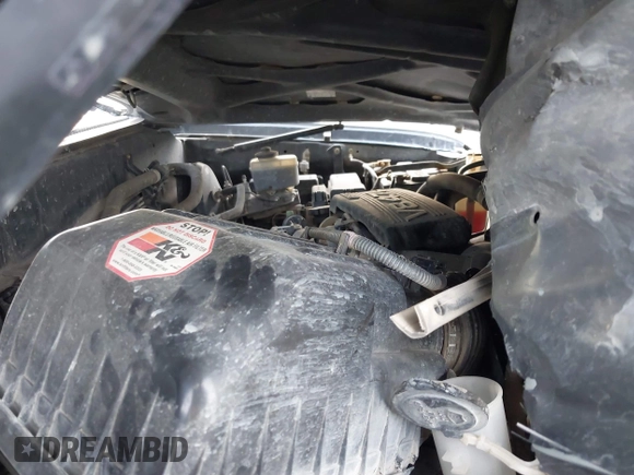 2005 Toyota Tundra SR5 with VIN 5TBDT44185S475556, listed as a IAAI auction lot 41589056 with 222,658 mi miles and . Bid and sale history available at DreamBid. Image 10.