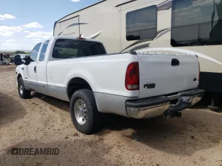 2000 Ford F-250 XL с VIN 1FTNX20F7YEB31717, выставлен на аукционе Copart как лот 55279855 с пробегом 15 921 миль миль и Списание • Salvage title. История ставок и продаж доступна на DreamBid. Изображение 2.