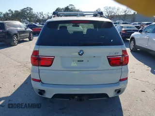 2012 BMW X5 35i z VIN 5UXZV4C58CL753901, wystawiony jako IAAI lot #41341933 z przebiegiem 140 285 mil mil oraz . Historia ofert i sprzedaży dostępna na DreamBid. Obrazek 16.