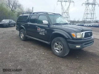 2001 Toyota Tacoma PreRunner with VIN 5TEGN92N71Z824334, listed as a IAAI auction lot 41961884 with 319,125 mi miles. Bid and sale history available at carsss.com. Image 1.