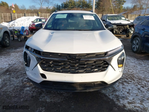 2025 Chevrolet Trax 2RS with VIN KL77LJEPXSC022734, listed as a IAAI auction lot 41373866 with 3,820 mi miles. Bid and sale history available at carsss.com. Image 13.
