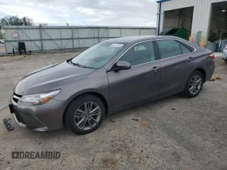 2017 Toyota Camry XLE z VIN 4T1BF1FK5HU403591, wystawiony jako Copart lot #55271285 z przebiegiem 93 774 mil mil oraz Nie do naprawy • Non repairable. Historia ofert i sprzedaży dostępna na DreamBid. Obrazek 1.