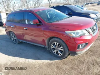 2018 Nissan Pathfinder SL with VIN 5N1DR2MN5JC611324, listed as a IAAI auction lot 41444355 with 68,787 mi miles. Bid and sale history available at carsss.com. Image 1.