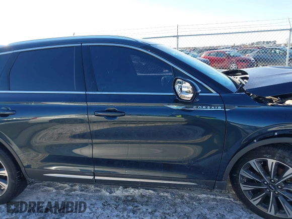 2021 Lincoln Corsair Reserve z VIN 5LMCJ2D90MUL06413, wystawiony jako IAAI lot #41625848 z przebiegiem 26 490 mil mil oraz . Historia ofert i sprzedaży dostępna na DreamBid. Obrazek 13.