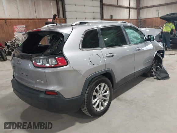 2019 Jeep Cherokee Latitude with VIN 1C4PJMCB7KD118915, listed as a IAAI auction lot 41903336 with 105,425 mi miles. Bid and sale history available at carsss.com. Image 4.
