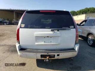 2010 GMC Yukon XL Denali with VIN 1GKUKMEF0AR209403, listed as a Copart auction lot 61909074 with 272,580 mi miles and Salvage Title. Bid and sale history available at carsss.com. Image 6.