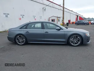 2017 Audi A8 с VIN WAU44AFD2HN018615, выставлен на аукционе IAAI как лот 42807685 с пробегом 24 792 миль миль и . История ставок и продаж доступна на DreamBid. Изображение 13.