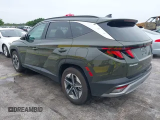 2025 Hyundai Tucson SEL with VIN 5NMJB3DE3SH491981, listed as a IAAI auction lot 42428830 with 17,327 mi miles and . Bid and sale history available at DreamBid. Image 3.