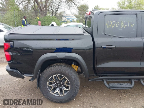 2024 Chevrolet Colorado 4WD ZR2 with VIN 1GCPTFEK4R1270553, listed as a IAAI auction lot 42208616 with 3,700 mi miles and . Bid and sale history available at DreamBid. Image 20.