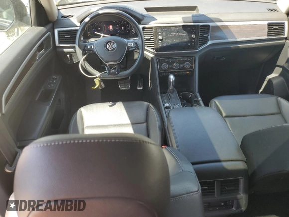2019 Volkswagen Atlas SEL R-Line with VIN 1V2RR2CA2KC564925, listed as a Copart auction lot 56022725 with 111,822 mi miles and Salvage title. Bid and sale history available at DreamBid. Image 8.