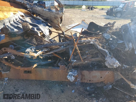 2023 Ford F-250 XL z VIN 1FT7W2BA6PED08138, wystawiony jako Copart lot #80340254 z przebiegiem Nie podano mil oraz Nie do naprawy • Non repairable. Historia ofert i sprzedaży dostępna na DreamBid. Obrazek 10.