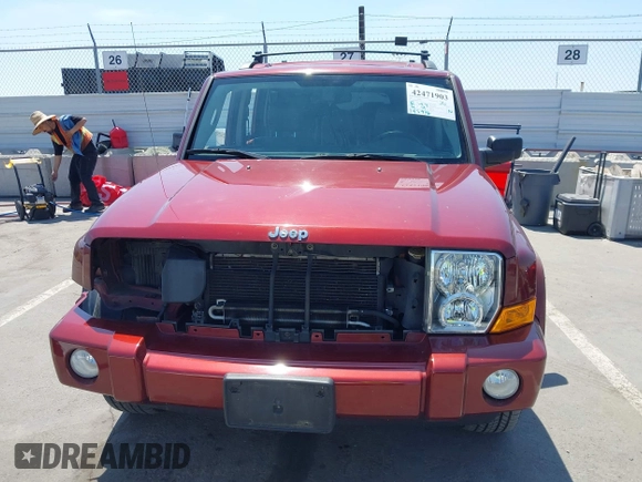 2007 Jeep Commander Sport z VIN 1J8HG48K97C530030, wystawiony jako IAAI lot #42471903 z przebiegiem 195 416 mil mil oraz . Historia ofert i sprzedaży dostępna na DreamBid. Obrazek 13.