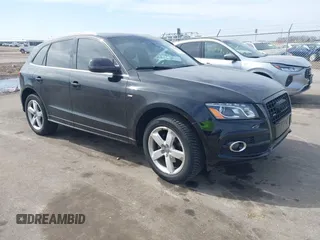2012 Audi Q5 3.2L Premium Plus with VIN WA1DKAFPXCA086111, listed as a IAAI auction lot 41795670 with 123,436 mi miles. Bid and sale history available at carsss.com. Image 1.