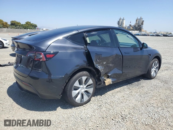 2024 Tesla Model Y с VIN 7SAYGDEDXRF095167, выставлен на аукционе Copart как лот 61676245 с пробегом 12 988 миль миль и Списание • Salvage title. История ставок и продаж доступна на DreamBid. Изображение 3.