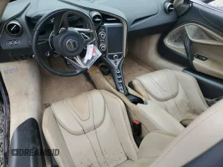 2018 McLaren 720S z VIN SBM14DCA1JW001121, wystawiony jako Copart lot #85629594 z przebiegiem 15 342 mil mil oraz Szkody całkowita. Historia ofert i sprzedaży dostępna na DreamBid. Obrazek 8.