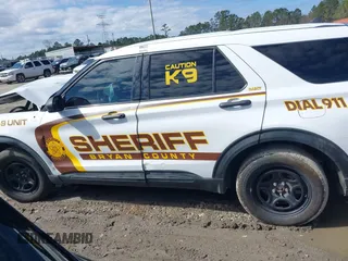 2022 Ford Police Interceptor Utility z VIN 1FM5K8AB9NGA26864, wystawiony jako IAAI lot #41629292 z przebiegiem Nie podano mil oraz . Historia ofert i sprzedaży dostępna na DreamBid. Obrazek 14.