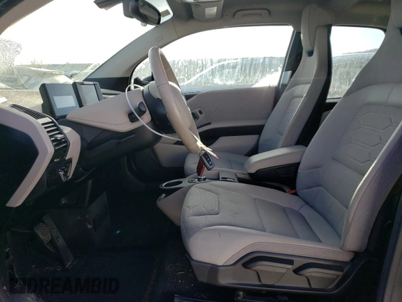 2016 BMW i3 z VIN WBY1Z2C53GV556649, wystawiony jako Copart lot #43965855 z przebiegiem 42 861 mil mil oraz Szkody całkowita. Historia ofert i sprzedaży dostępna na DreamBid. Obrazek 7.
