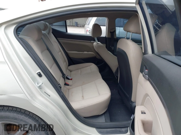 2018 Hyundai Elantra SEL z VIN 5NPD84LF4JH358837, wystawiony jako IAAI lot #42158320 z przebiegiem 111 682 mil mil oraz . Historia ofert i sprzedaży dostępna na DreamBid. Obrazek 8.