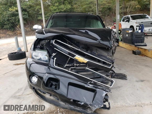 2013 Chevrolet Avalanche LTZ with VIN 3GNTKGE74DG303121, listed as a Copart auction lot 70452564 with 0 mi miles and Salvage Title. Bid and sale history available at carsss.com. Image 5.