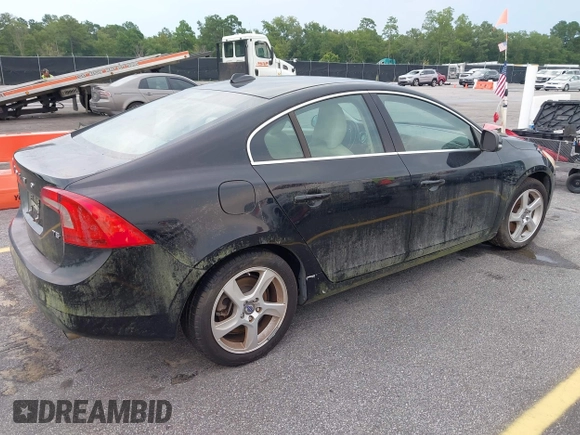 2012 Volvo S60 T5 with VIN YV1622FS1C2088990, listed as a IAAI auction lot 42675481 with 208,000 mi miles and . Bid and sale history available at DreamBid. Image 4.