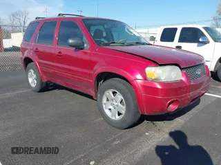 2006 Ford Escape Limited with VIN 1FMYU04176KD53709, listed as a IAAI auction lot 41886158 with 194,682 mi miles. Bid and sale history available at carsss.com. Image 1.