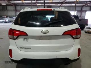 2014 Kia Sorento LX z VIN 5XYKT3A65EG434047, wystawiony jako Copart lot #60717065 z przebiegiem 218 132 mil mil oraz Czysty tytuł • Clean title. Historia ofert i sprzedaży dostępna na DreamBid. Obrazek 6.