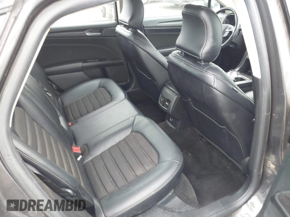 2018 Ford Fusion SE with VIN 3FA6P0HD5JR255697, listed as a IAAI auction lot 41902557 with 118,110 mi miles. Bid and sale history available at carsss.com. Image 8.