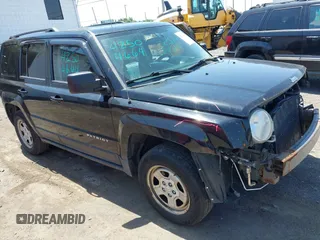 2015 Jeep Patriot Sport z VIN 1C4NJRBB8FD411962, wystawiony jako IAAI lot #42504664 z przebiegiem 174 758 mil mil oraz . Historia ofert i sprzedaży dostępna na DreamBid. Obrazek 1.